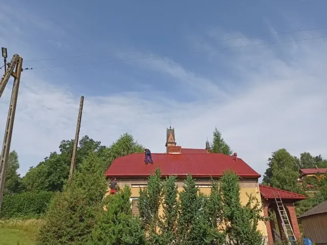 Realizacja malowania dachu 14