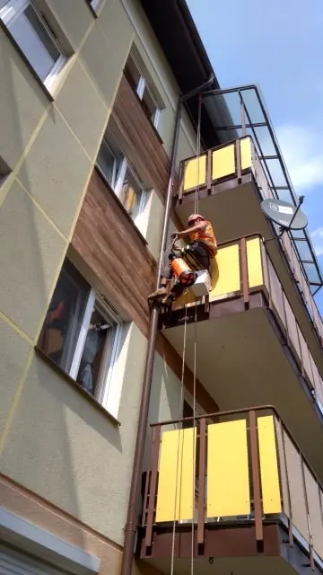 Naprawa i udrożnienie rur spustowych.