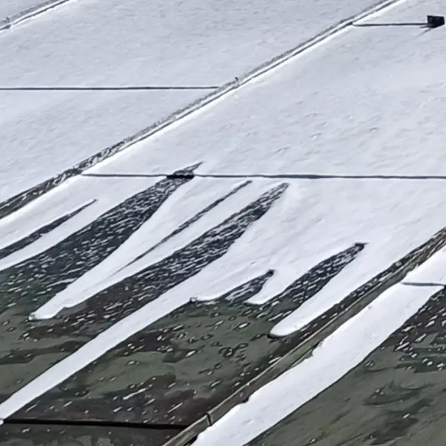 1 czynność - mycie powierzchni dachu